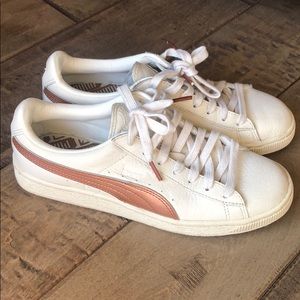 Puma tennis shoes
